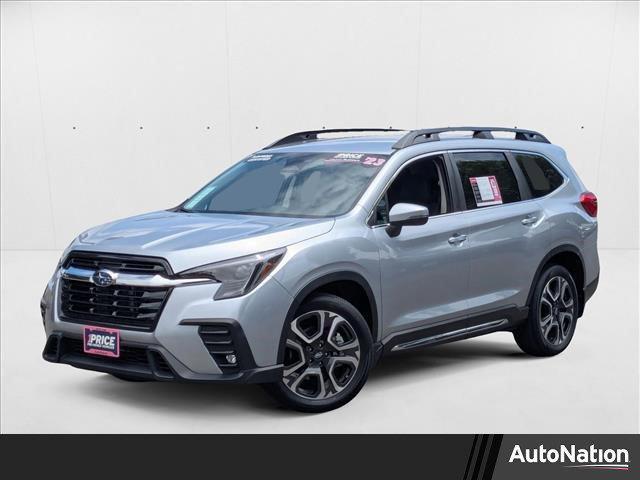Photo of 2023 Ice Silver Metallic Subaru Ascent