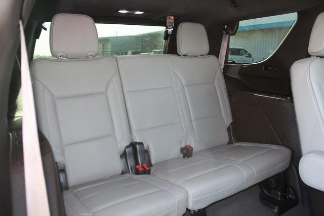 Photo of 2023 White Frost Tricoat GMC Yukon