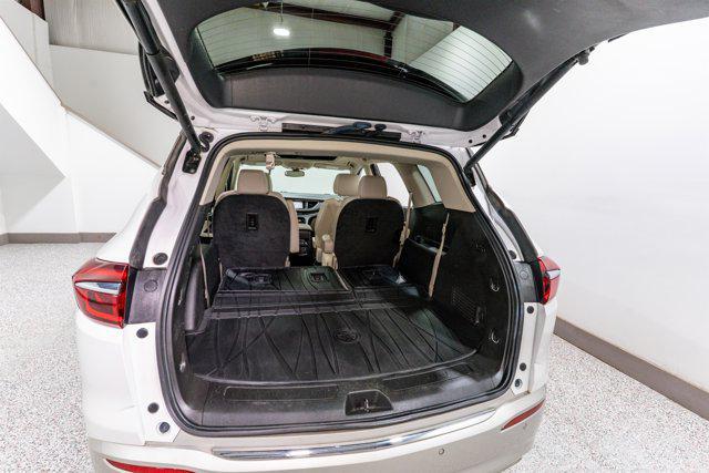 Photo of 2019 White Frost Tricoat Buick Enclave