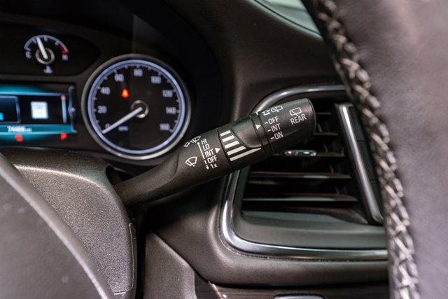 Photo of 2019 White Frost Tricoat Buick Enclave