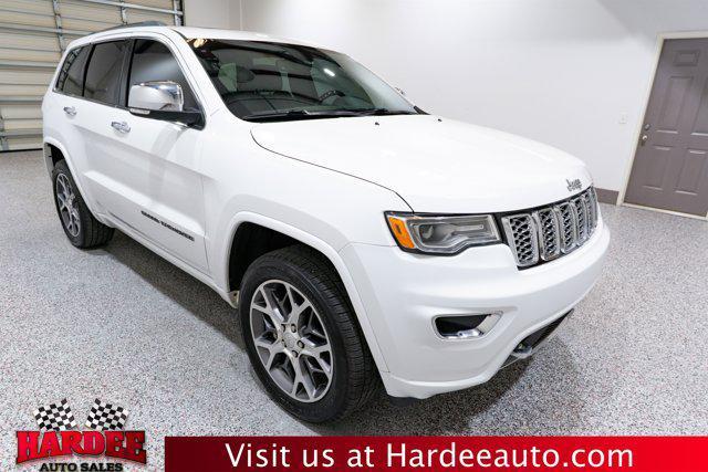 Photo of 2020 Bright White Clearcoat Jeep Grand Cherokee