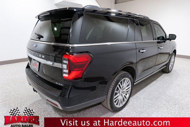 Photo of 2023 Agate Black Metallic Ford Expedition Max