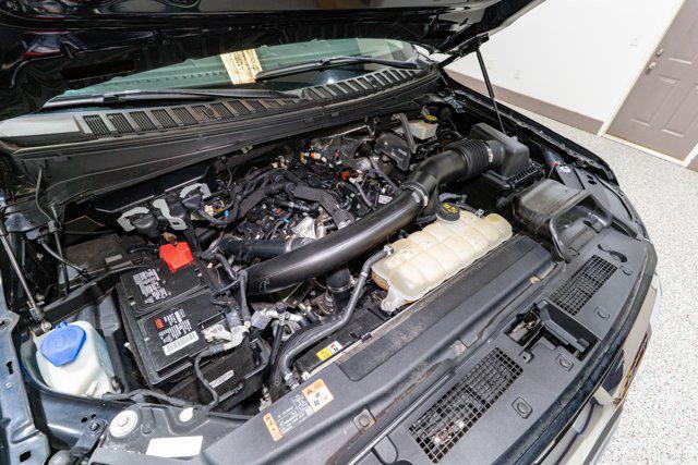 Photo of 2023 Agate Black Metallic Ford Expedition Max