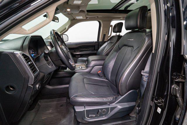 Photo of 2021 Agate Black Metallic Ford Expedition Max