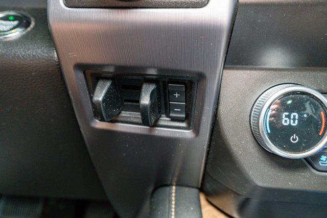 Photo of 2021 Agate Black Metallic Ford Expedition Max