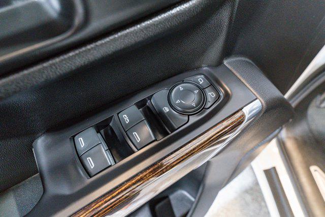 Photo of 2021 Summit White GMC Sierra 1500