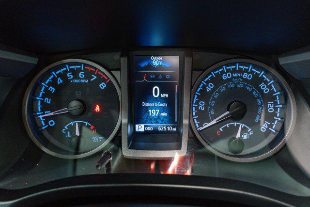 Photo of 2021 Super White Toyota Tacoma