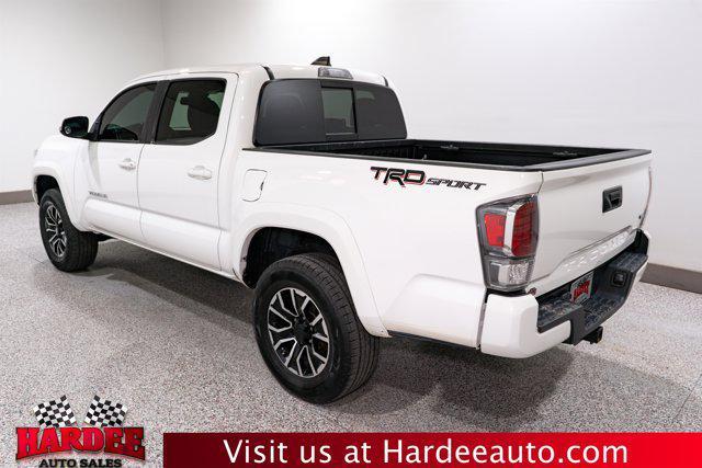 Photo of 2021 Super White Toyota Tacoma