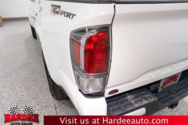 Photo of 2021 Super White Toyota Tacoma