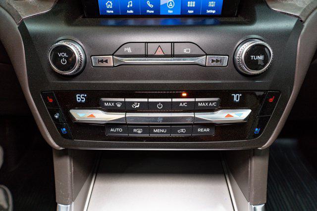 Photo of 2020 Agate Black Metallic Ford Explorer