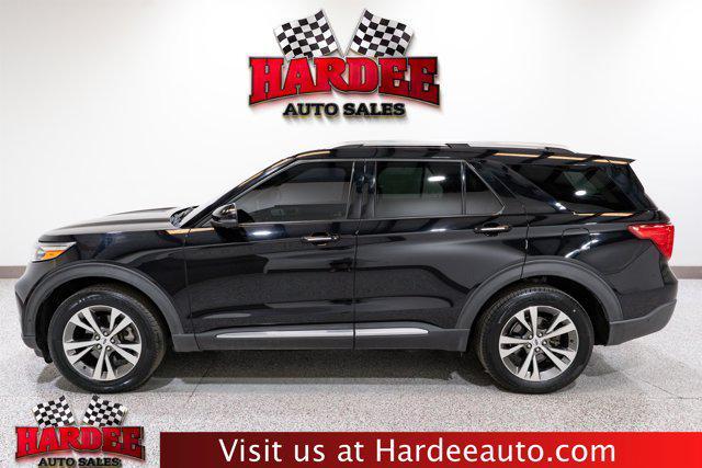 Photo of 2020 Agate Black Metallic Ford Explorer