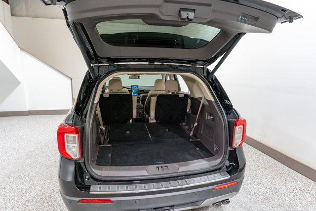 Photo of 2020 Agate Black Metallic Ford Explorer