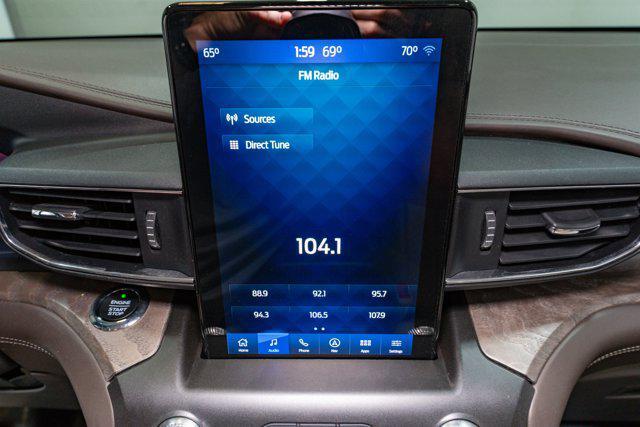 Photo of 2020 Agate Black Metallic Ford Explorer
