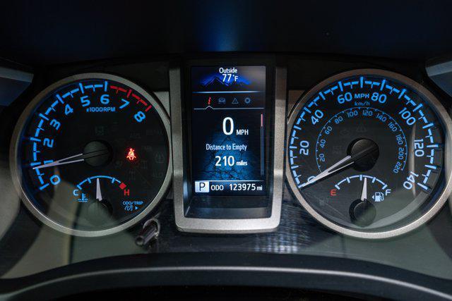 Photo of 2022 White Toyota Tacoma