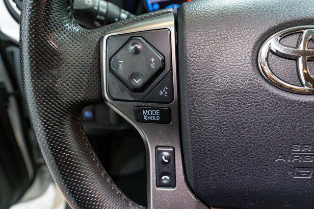 Photo of 2022 White Toyota Tacoma