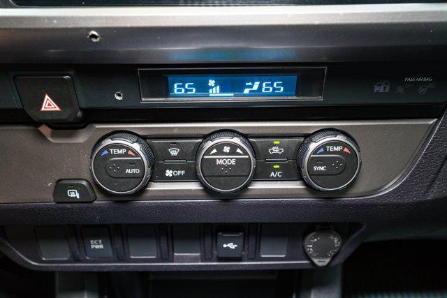 Photo of 2022 White Toyota Tacoma