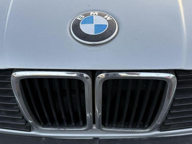 Photo of 1988 Gray BMW 325