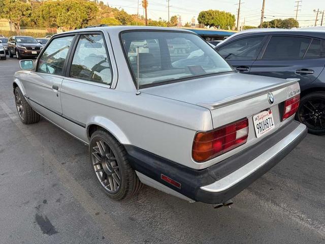 Photo of 1988 Gray BMW 325