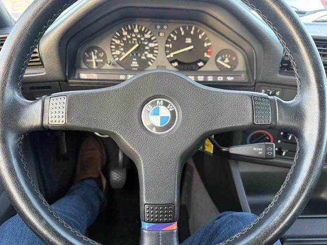 Photo of 1988 Gray BMW 325