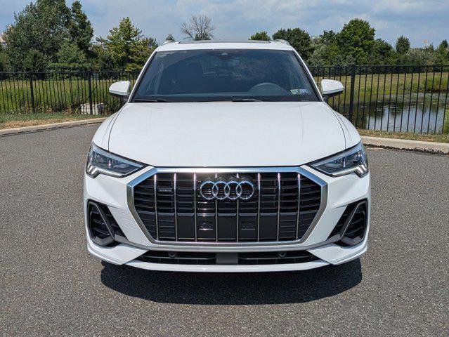 Photo of 2025 Arkona White Audi Q3