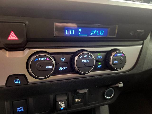 Photo of 2022 Silver Toyota Tacoma