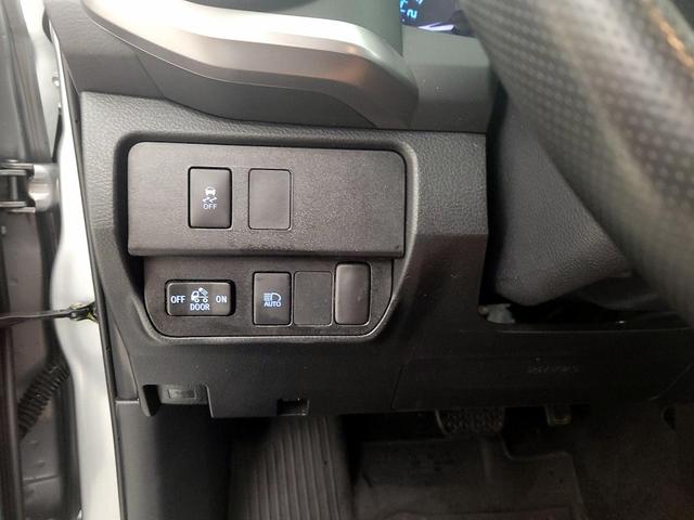 Photo of 2022 Silver Toyota Tacoma