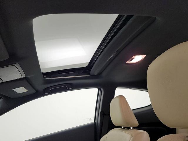 Photo of 2016 White Honda Accord