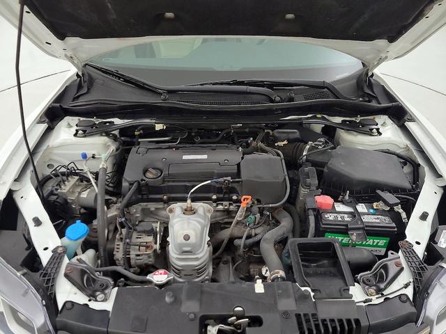 Photo of 2016 White Honda Accord