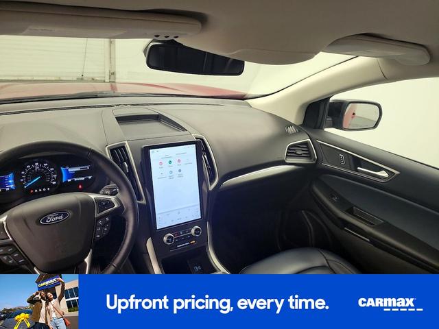 Photo of 2022 Red Ford Edge