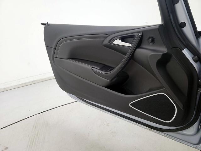 Photo of 2019 Silver Buick Cascada