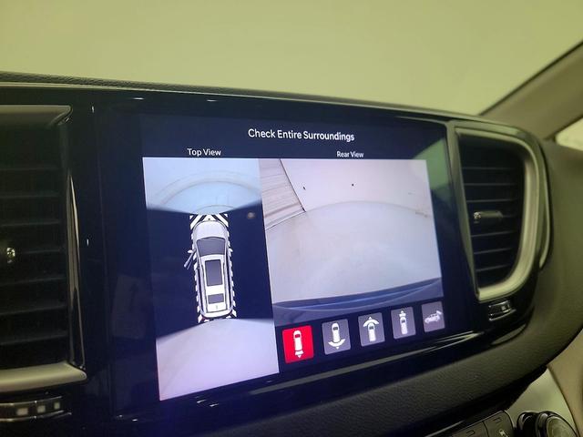 Photo of 2022 Blue Chrysler Pacifica