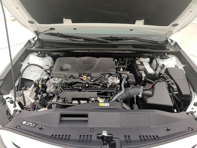 Photo of 2023 White Toyota Camry