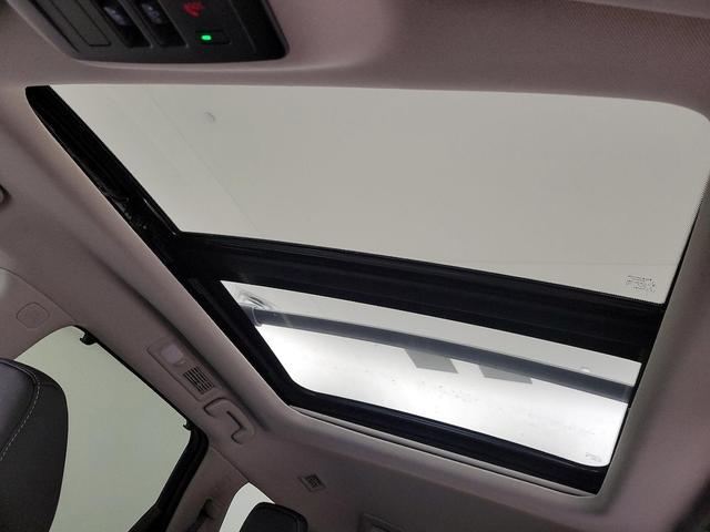 Photo of 2022 Blue Nissan Pathfinder