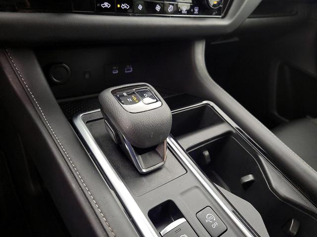 Photo of 2022 Blue Nissan Pathfinder