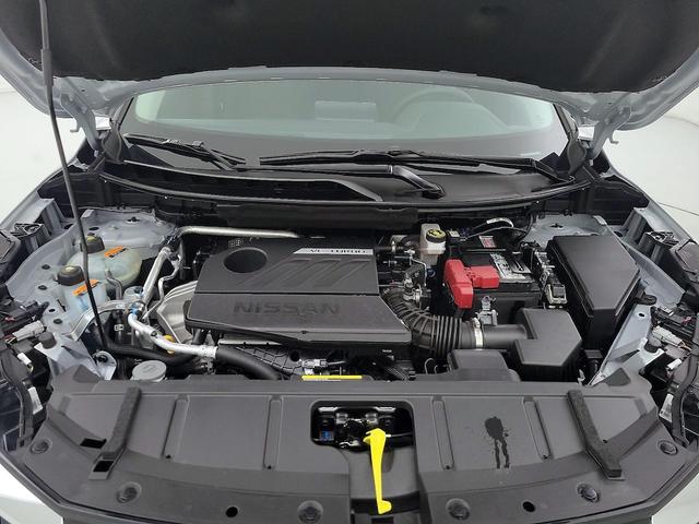Photo of 2025 Silver Nissan Rogue