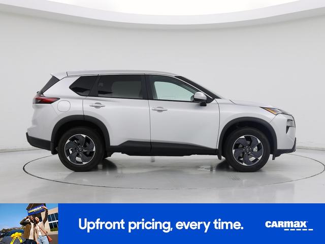 Photo of 2025 Silver Nissan Rogue