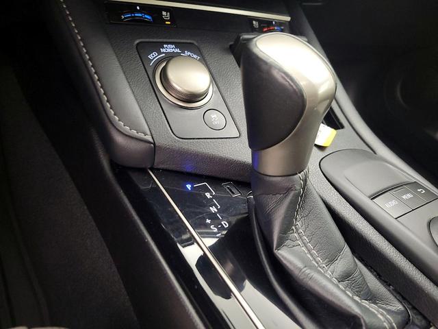 Photo of 2017 Gray Lexus ES 350