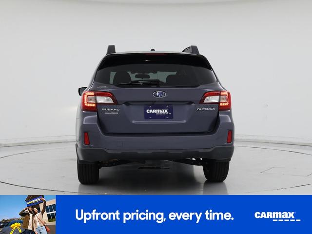 Photo of 2015 Gray Subaru Outback