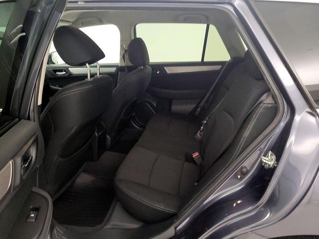 Photo of 2015 Gray Subaru Outback