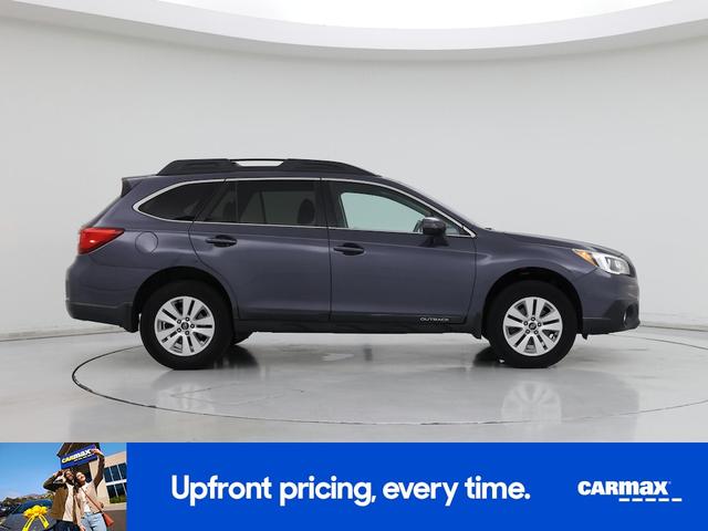Photo of 2015 Gray Subaru Outback