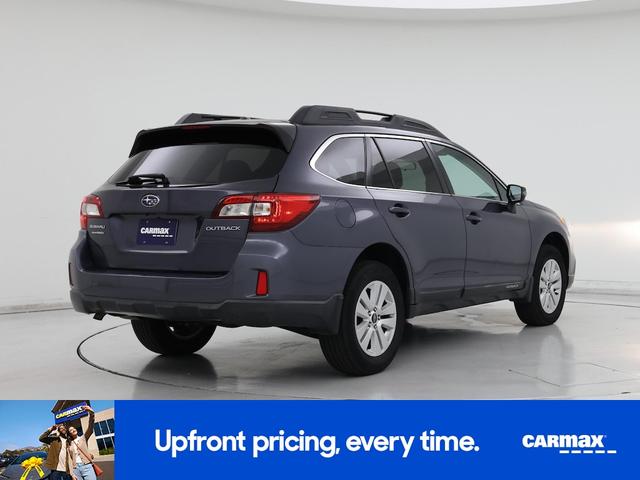 Photo of 2015 Gray Subaru Outback