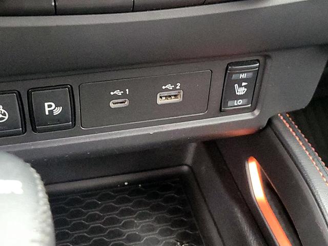 Photo of 2023 Brown Nissan Frontier