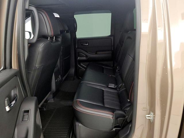 Photo of 2023 Brown Nissan Frontier