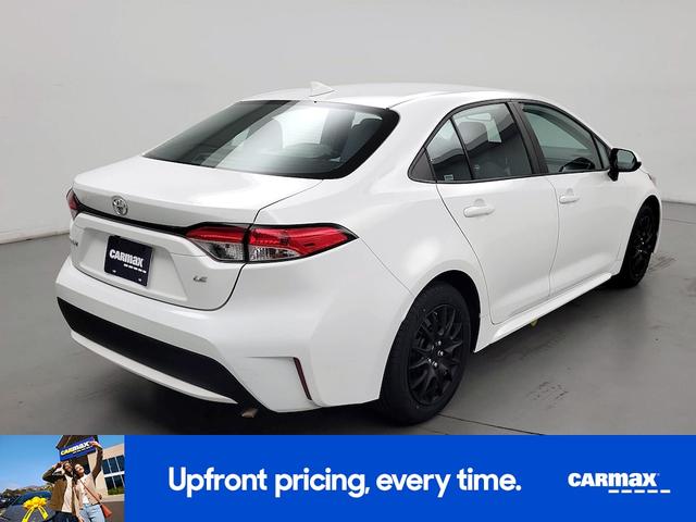 Photo of 2021 White Toyota Corolla