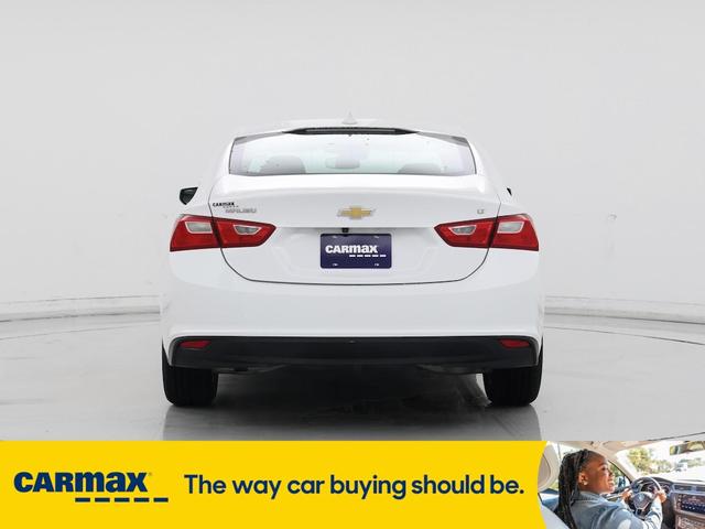 Photo of 2023 White Chevrolet Malibu