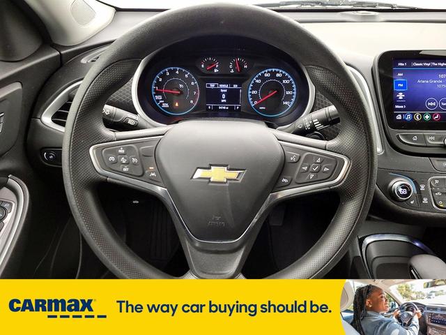 Photo of 2023 White Chevrolet Malibu