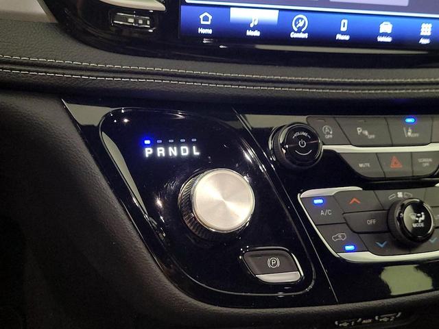 Photo of 2023 Gray Chrysler Pacifica