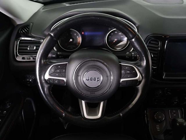Photo of 2018 Granite Crystal Metallic Clearcoat Jeep Compass