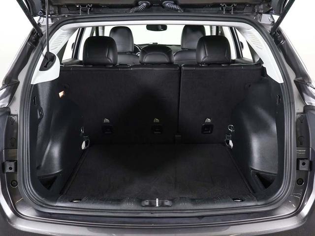 Photo of 2018 Granite Crystal Metallic Clearcoat Jeep Compass