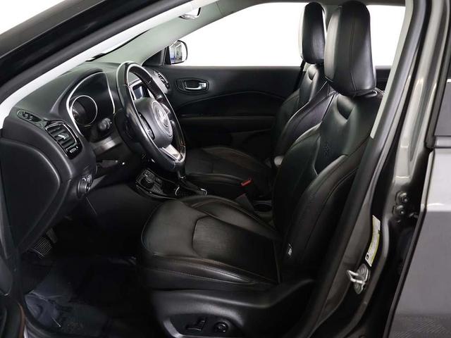 Photo of 2018 Granite Crystal Metallic Clearcoat Jeep Compass